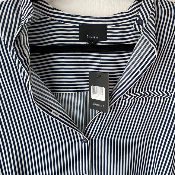 NWOT Navy & White Lumiere Button Up Blouse Size Small - Picture 4 of 5